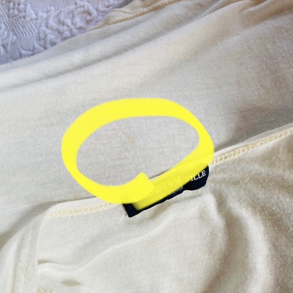 BRANDY MELVILLE Sadie Vintage Camera Tank Top - Picture 7 of 7